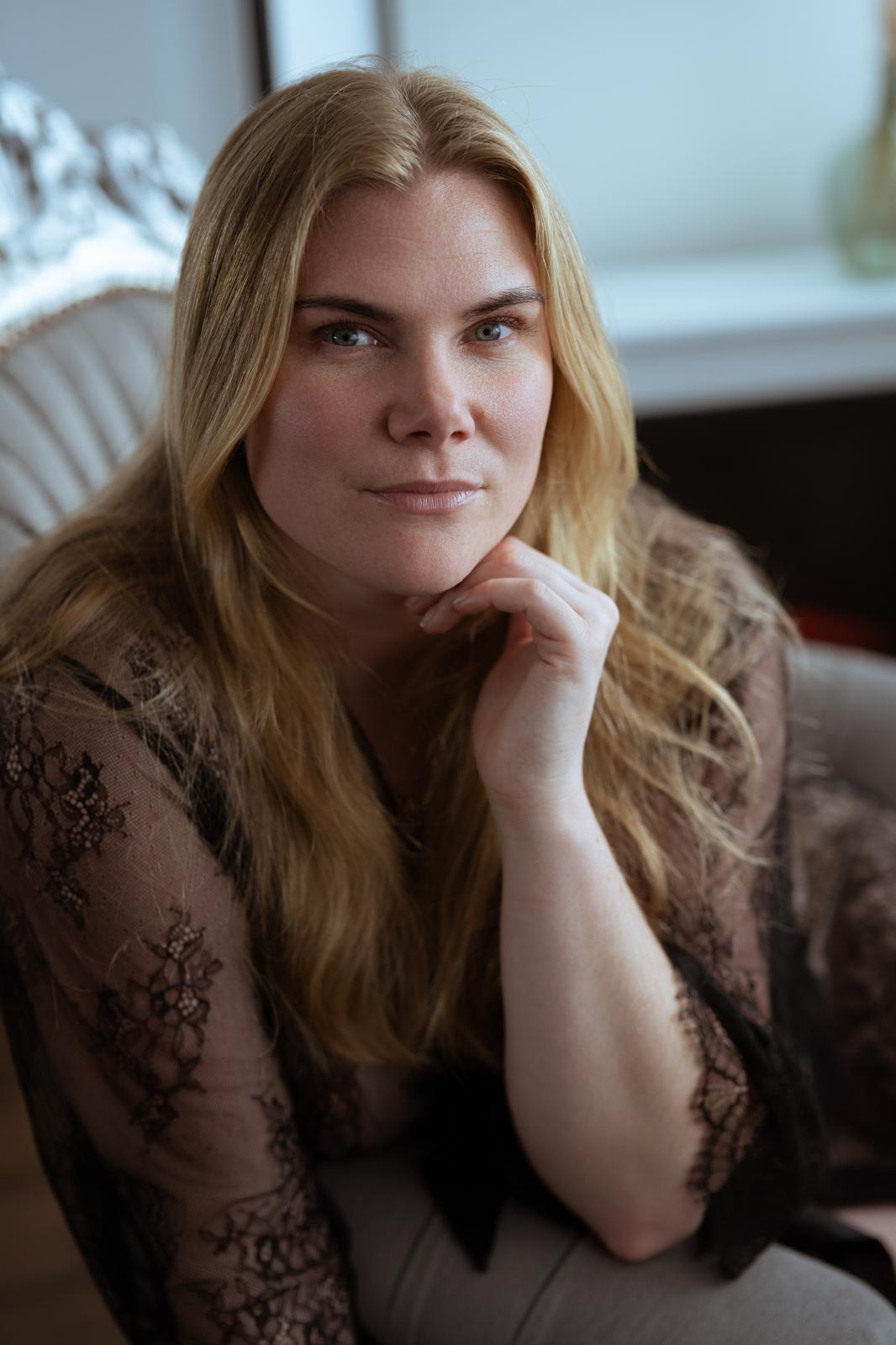 Joanna Exclusief official creator portrait